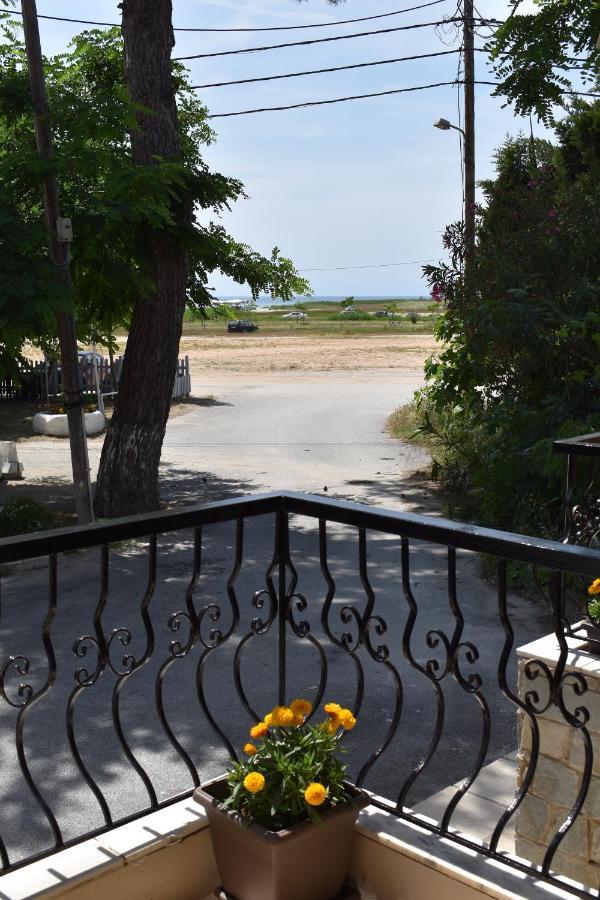 Aestas Vergia Apartments 2 Nea Kallikrateia Экстерьер фото